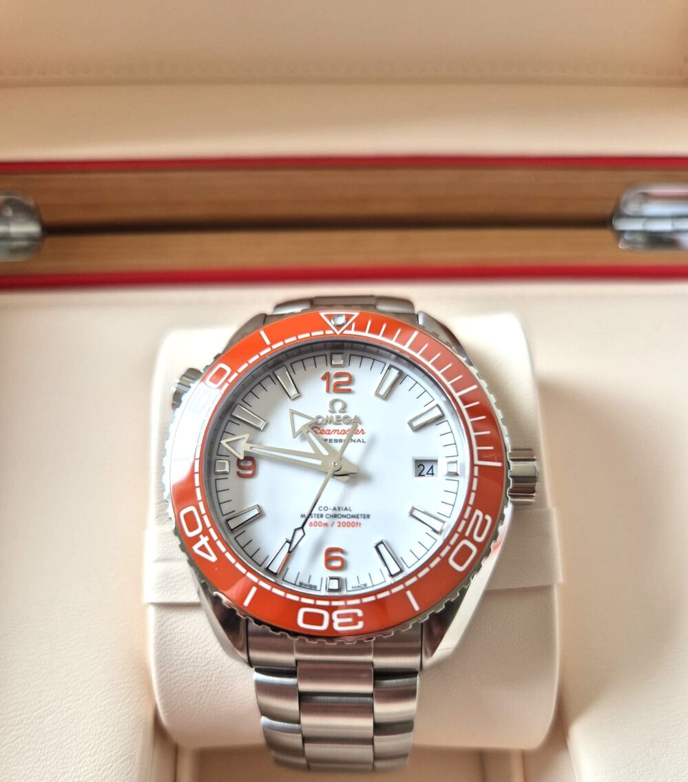 Omega Seamaster Planet Ocean 600m Master Red Bezel Immaculate 	215.30.44.21.04.001