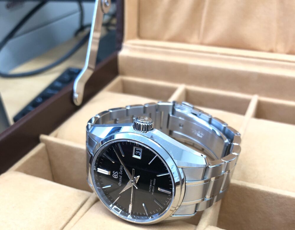 Grand Seiko Heritage Collection Hi-beat SBGH205 Automatic Full Set Immaculate Year 2024 - Image 8
