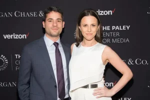 alicia menendez husband