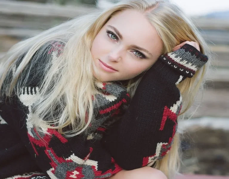 Annasophia Robb Height