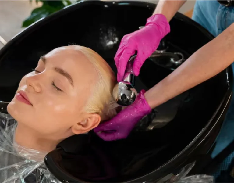 Hair Dye Salons