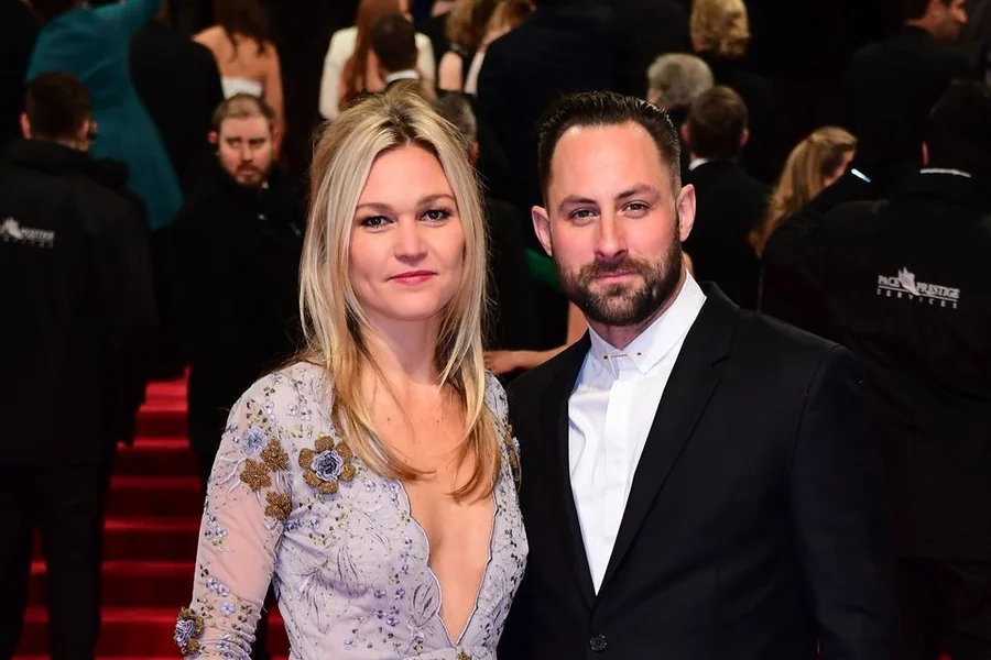 Julia Stiles Husband