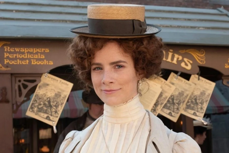 Clare Mcconnell Height