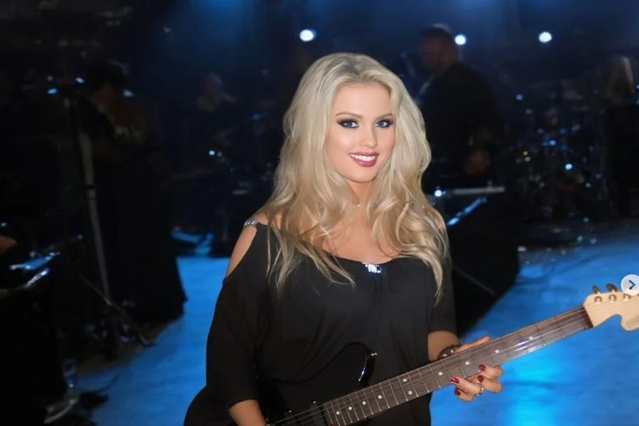 Darcy Donavan Net Worth