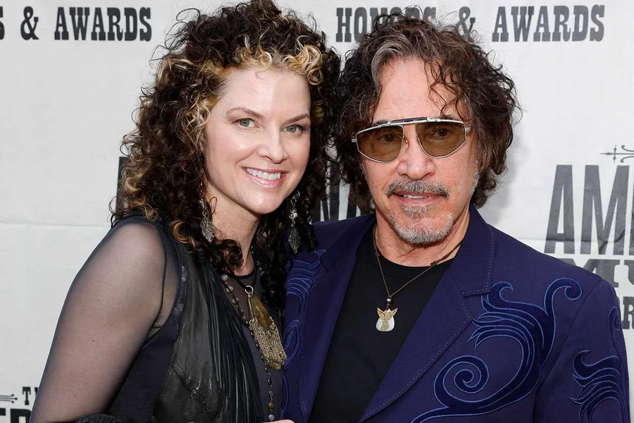 John Oates Height